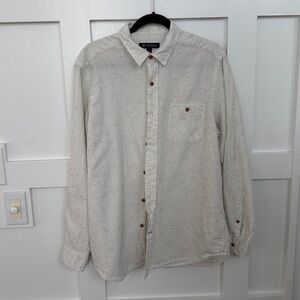 Cremieux Cream-White Long Sleeve Button Down Shirt with Speckled Design/Pattern